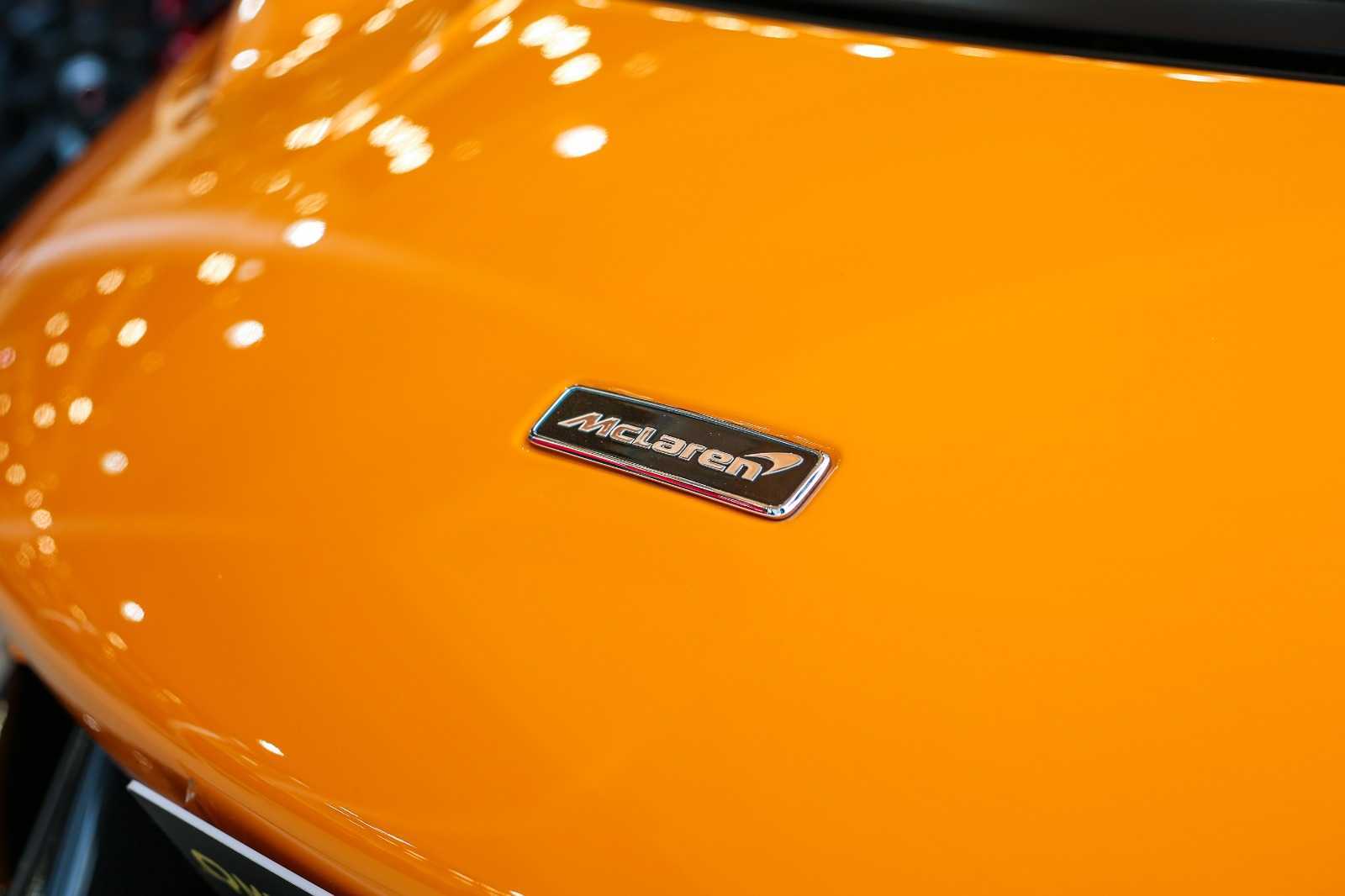 McLaren Orange-pic_3